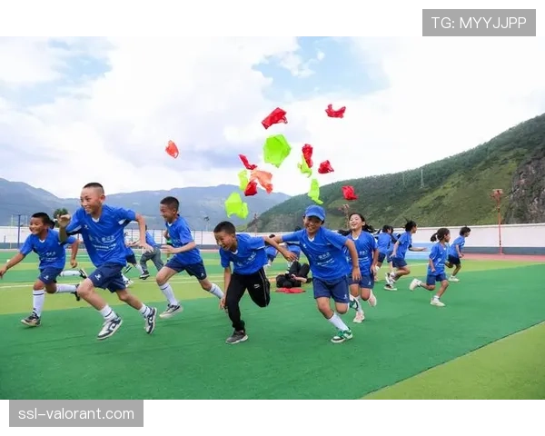 德甲与德国足协联合启动“基层教练培养计划”,旨在提升青训质量 德甲与德国足协联合启动“基层教练培养计划”,旨在提升青训质量